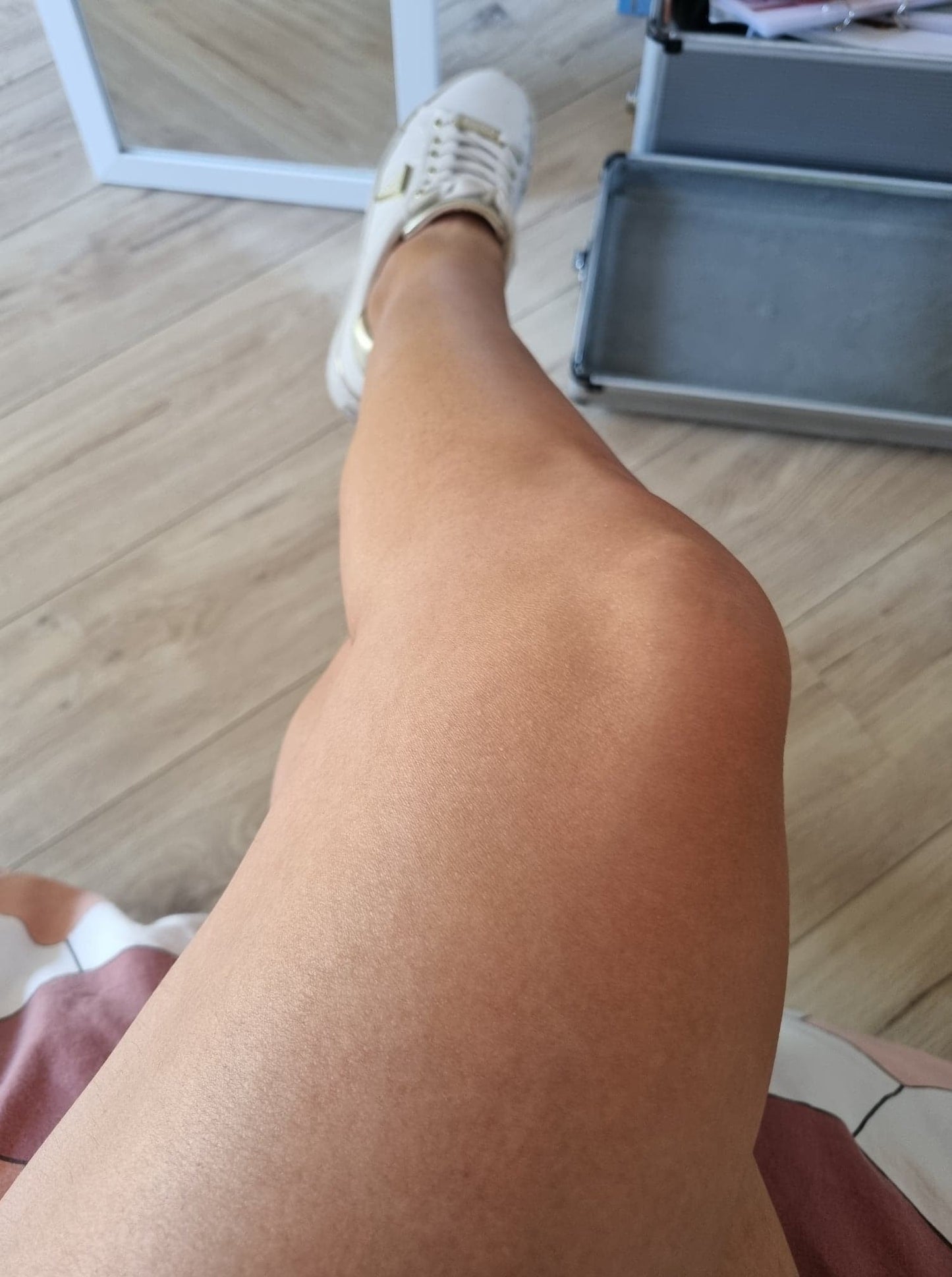 Auto bronzant effet naturel, halé et satiné