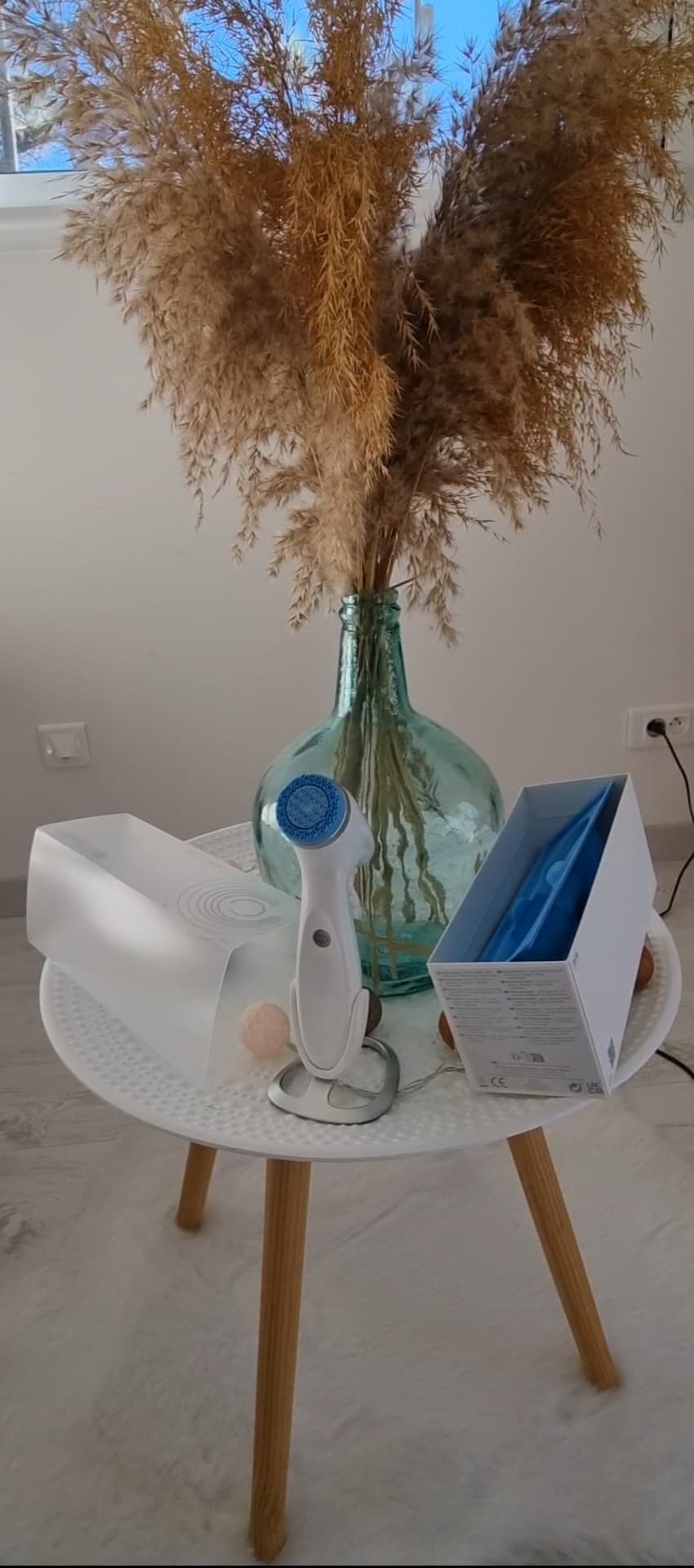 Brosse nettoyante anti-âge aux 7 bienfaits en 2 min connectée dernière génération rose gold