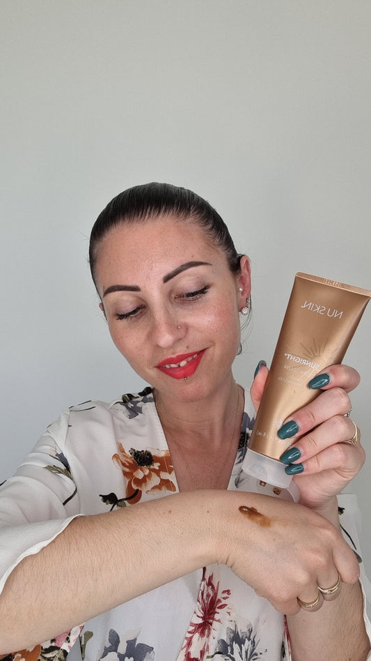 Auto bronzant effet naturel, halé et satiné